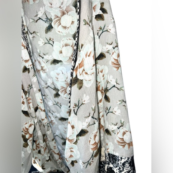 POL - Navy and Mint Green Mixed print Belted Kimono Duster - Picture 5 of 14